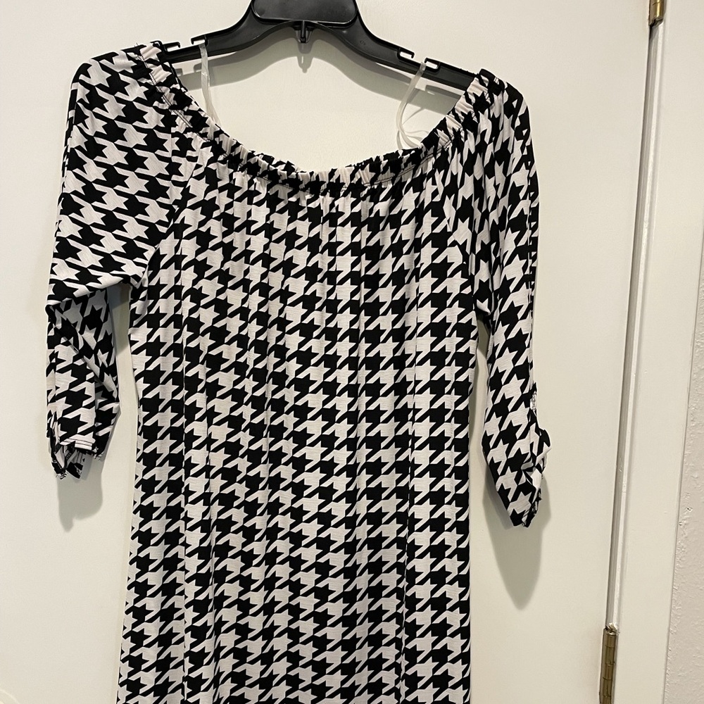 Gorgeous dress!